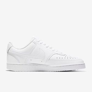 Nike Court Vision Low - Size 9